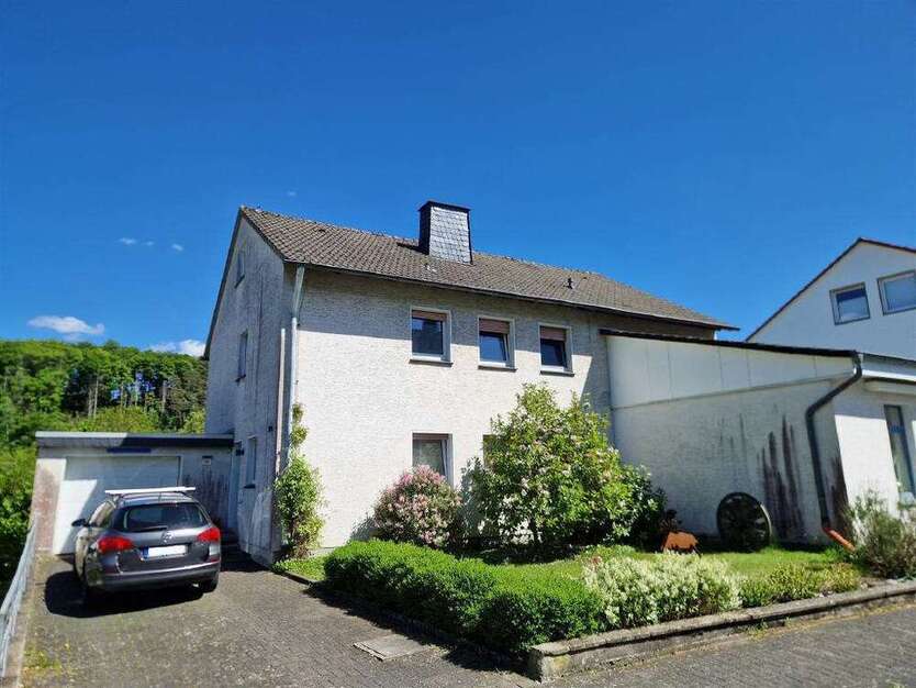 Haus zum Kaufen in Rüthen 248.000 € 186.52 m²