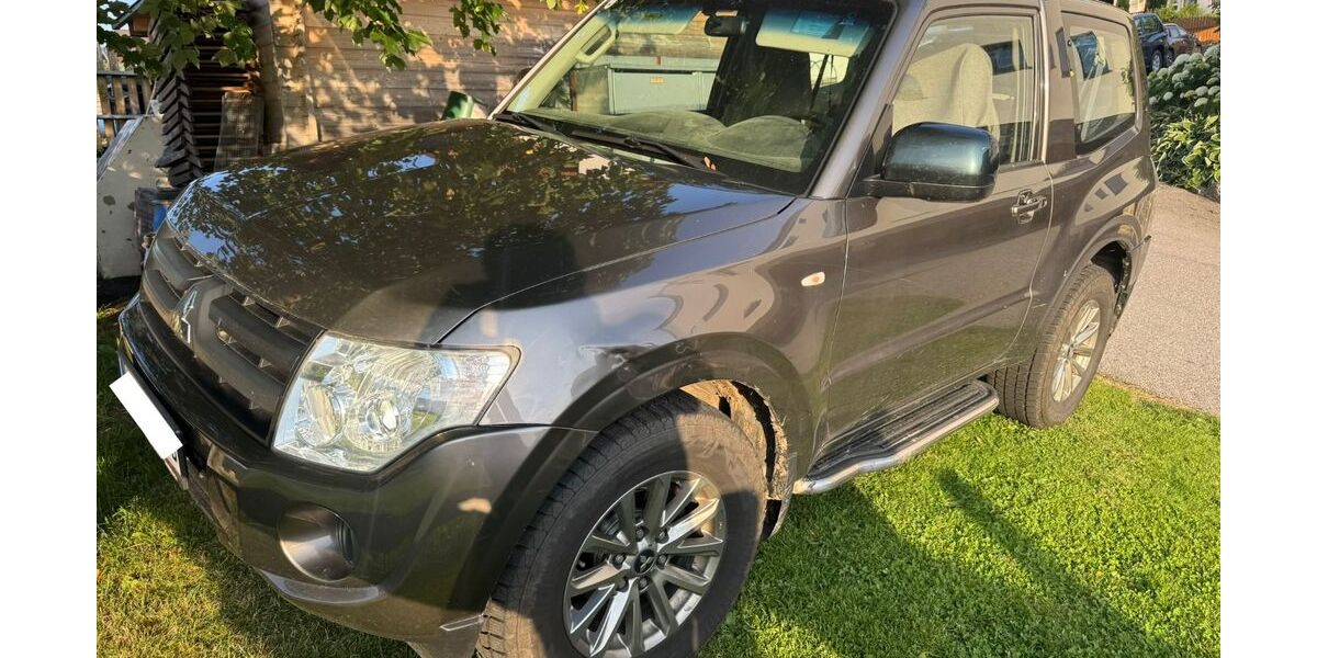Mitsubishi Pajero 180.000 km 10.700 &euro; München 80995