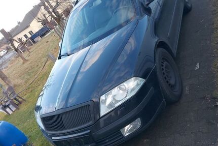 Skoda Octavia 244.000 km 1.690 &euro; Schwarzenberg 08340