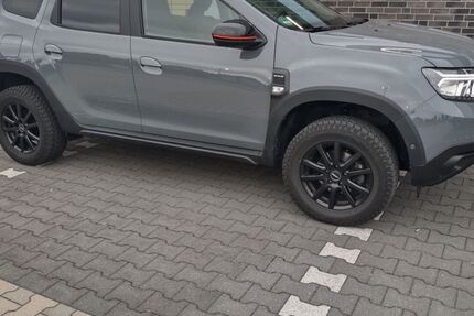 Dacia Duster 49.800 km 20.890 &euro; Holzminden 37603