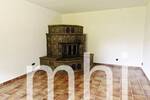 Much Hündekausen: Kleiner Bungalow mit 2 Garagen für die kleine Familie. 4 zimmer