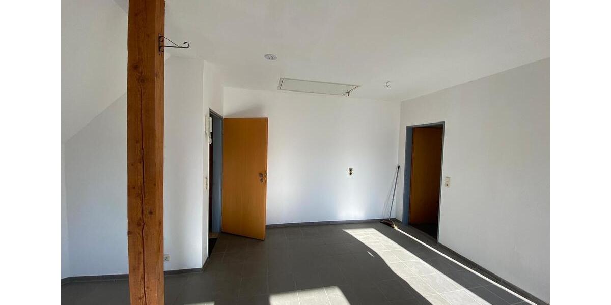 Dachgeschoßwohnung Reutlingen Reutlingen-Betzingen - 1 Zimmer, 40 m&sup2;, 630&euro; | Angebot:24694308