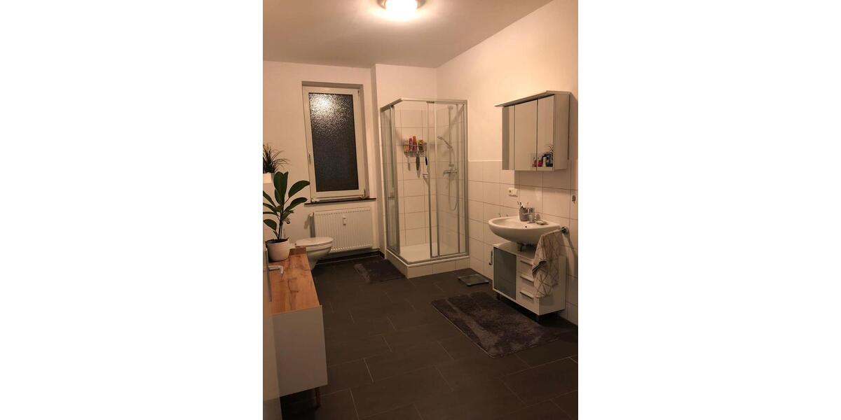 Traumhafte 4-Zimmer-Wohnung ist bester Lage mit EBK 4 zimmer