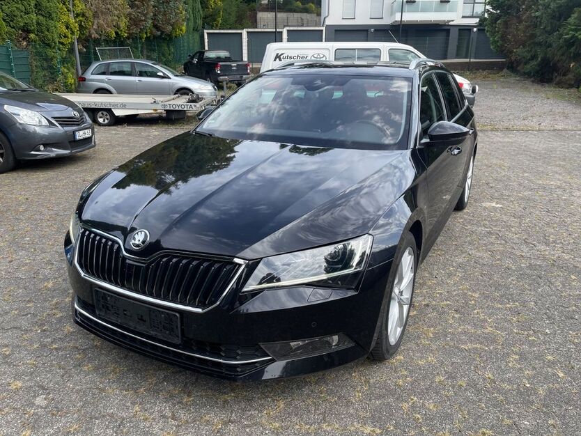 Skoda Superb 131.000 km 20.500 € Marienheide 51709
