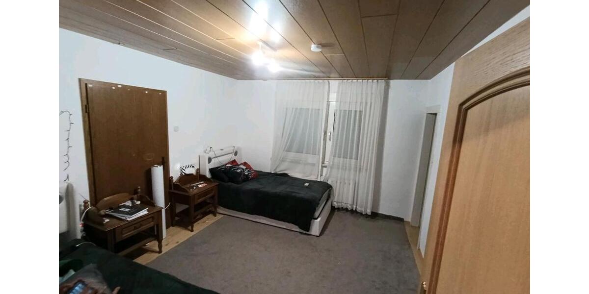 Etagenwohnung Hille - 3.5 Zimmer, 120 m&sup2;, 720&euro; | Angebot:25258846