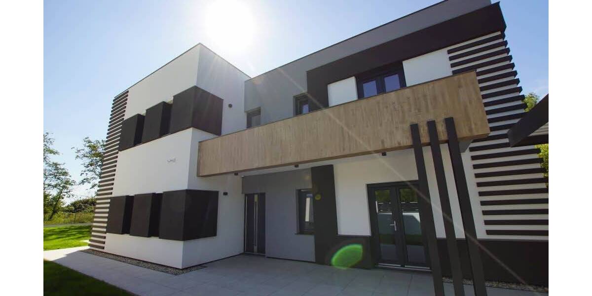 Halle-Dölau: 7.585 qm Naturgrundstück mit 2 fertigen Einfamilien-Architektenhäusern 9 zimmer