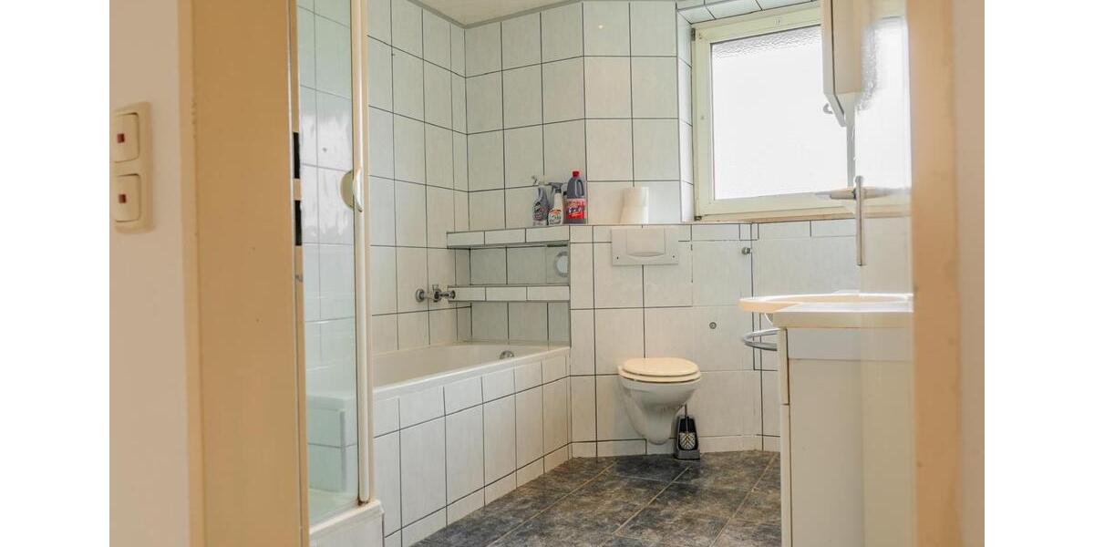 Etagenwohnung Bad Hersfeld - 4 Zimmer, 102 m&sup2;, 1.200&euro; | Angebot:26684227