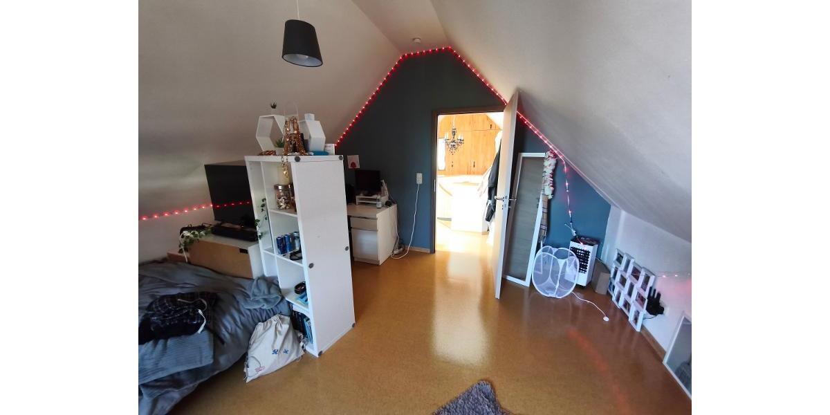 4 Zi. Wohnung in DG Galerie mit Garten (auf Wunsch), Balkon und Garage in Höchstadt OT - Etagenwohnung Höchstadt OT | Angebot:26409507