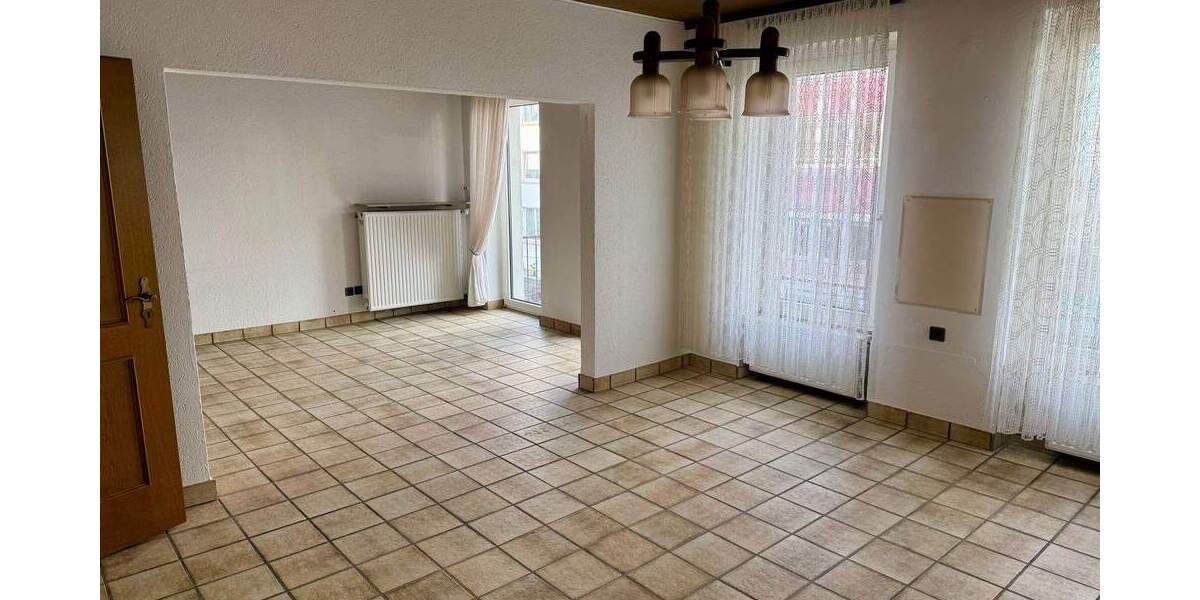 Etagenwohnung Witten Mitte - 3 Zimmer, 103 m&sup2;, 695&euro; | Angebot:25139981