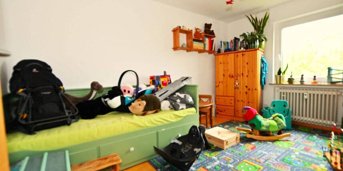 Großzügige 4-12-Zimmer-Wohnung mit Südwestbalkon und Gartennutzung - Etagenwohnung Horb am Neckar Horb | Angebot:26675320