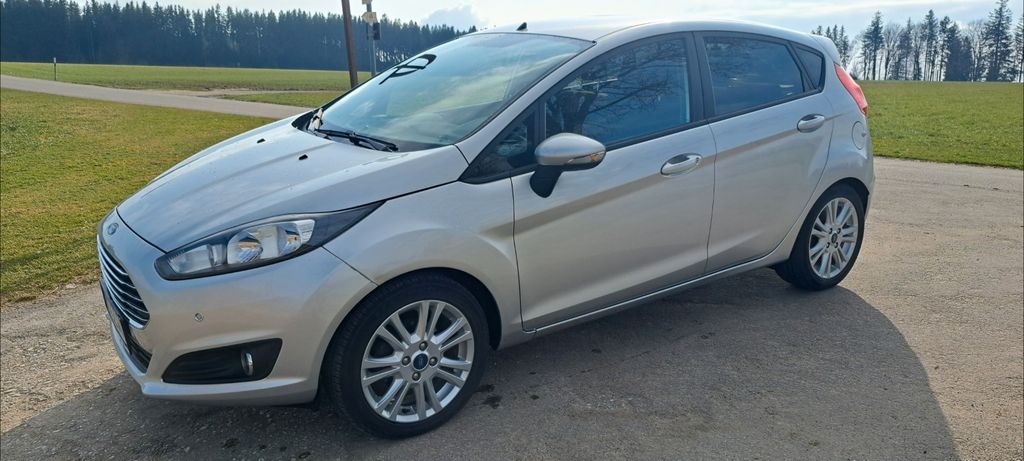Ford Fiesta 55.000 km 6.800 &euro; Markt Rettenbach 87733