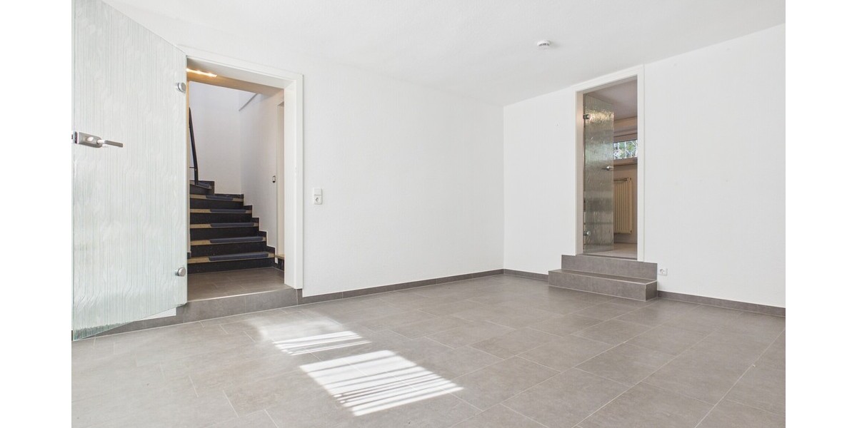 Einzigartiger Atrium-Bungalow in Maintal-Bischofsheim mit EBK, Traumgarten und Garage - Bungalow Maintal / Bischofsheim Bischofsheim | Angebot:26110603