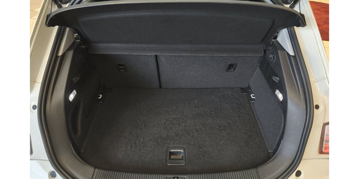 Audi A1 1.6 TDI Sport/Xenon Plus/MMI/Teilleder/17´´ 117.089 km 13.990 &euro; Leipzig 04347