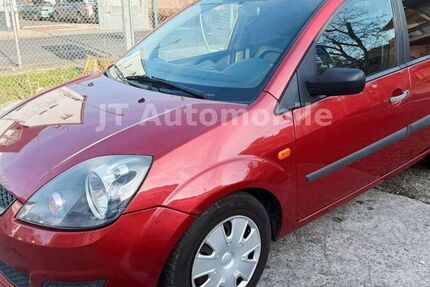 Ford Fiesta 149.350 km 2.700 &euro; Rüsselsheim am Main 65428