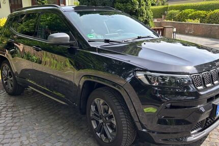Jeep Compass 87.000 km 17.250 &euro; Bremen 28355