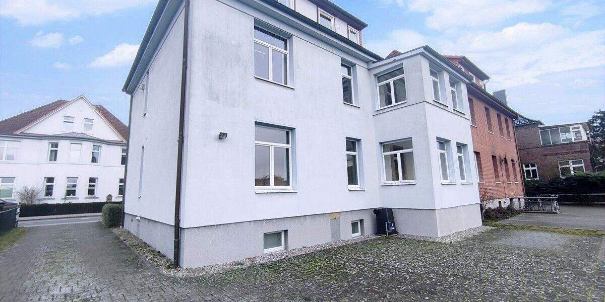 Mehrfamilienhaus, Wohnhaus Hagenow - 9 Zimmer, 265.000&euro; | Angebot:25730059