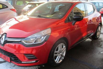 Renault Clio 200.000 km 4.700 &euro; Bielefeld 33699