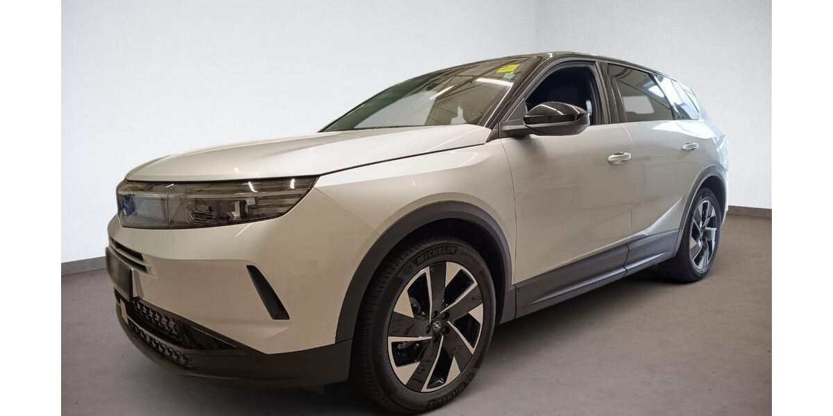 Opel Grandland (X) 6.600 km 32.150 &euro; Rüsselsheim 65428