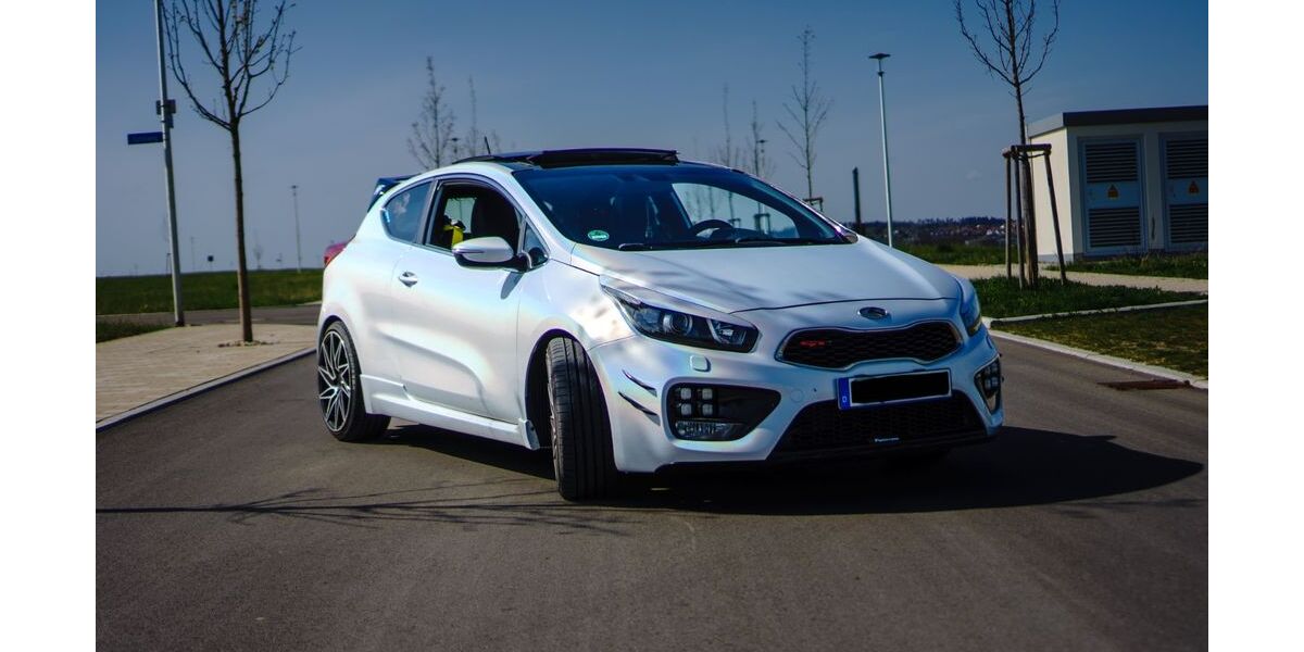 Kia pro ceed / ProCeed 127.200 km 12.500 &euro; Bisingen 72406