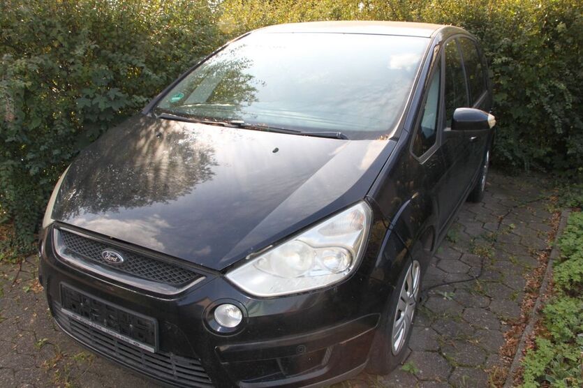 Ford S-Max 298.000 km 1.650 € Minden 32429
