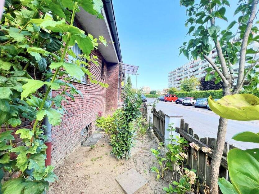 Praktisches Zweifamilienhaus mit Ausblick ins Grüne