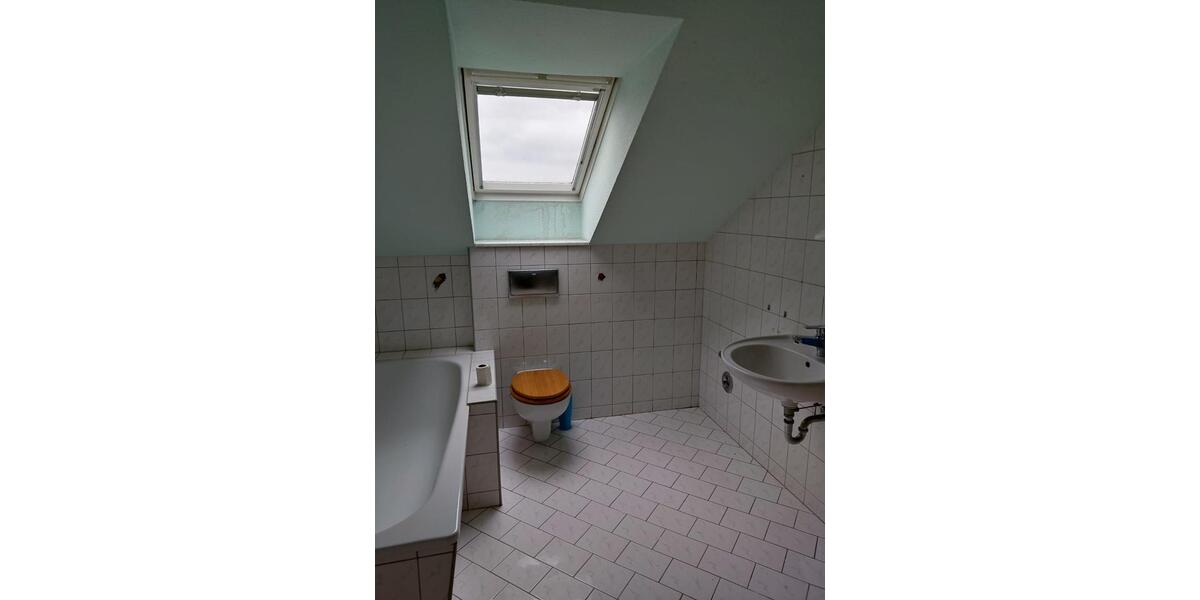 Mehrfamilienhaus, Wohnhaus Werdau - 8 Zimmer, 200 m&sup2;, 125.000&euro; | Angebot:26962795