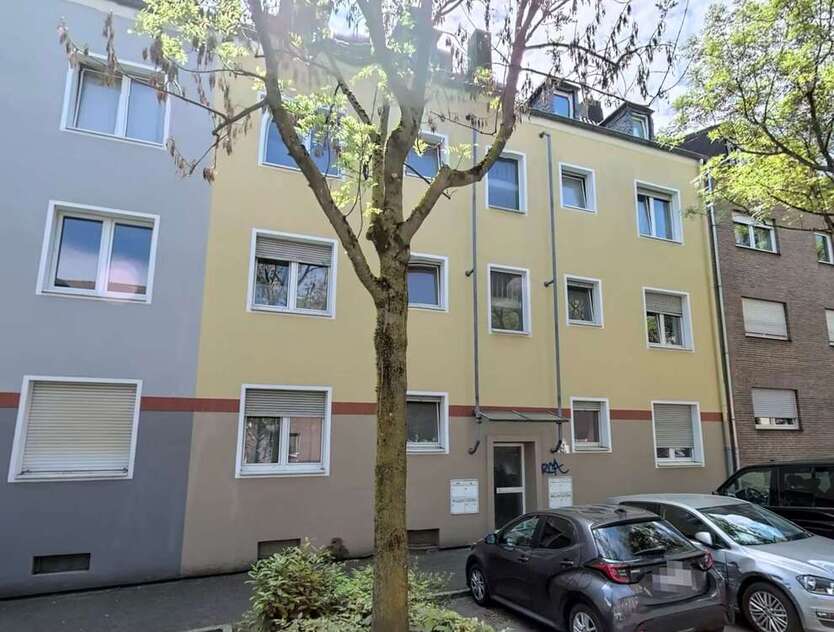 Wohnung zum Kaufen in Krefeld 90.000 € 49.18 m²