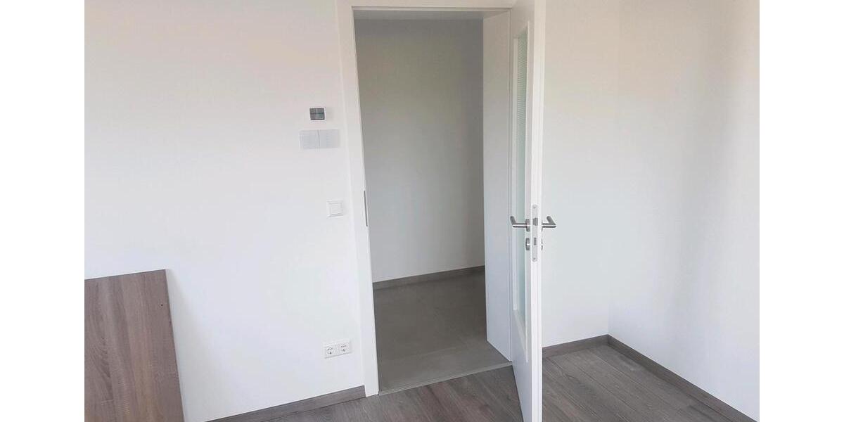 Etagenwohnung Massenbachhausen - 4 Zimmer, 85 m&sup2;, 1.000&euro; | Angebot:26619565