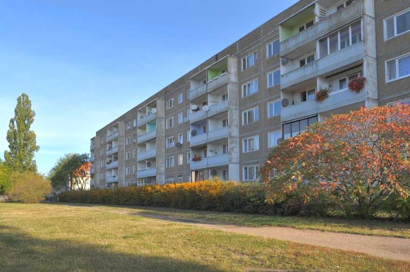 Wohnung zum Mieten in Halle 438 € 72.3 m²