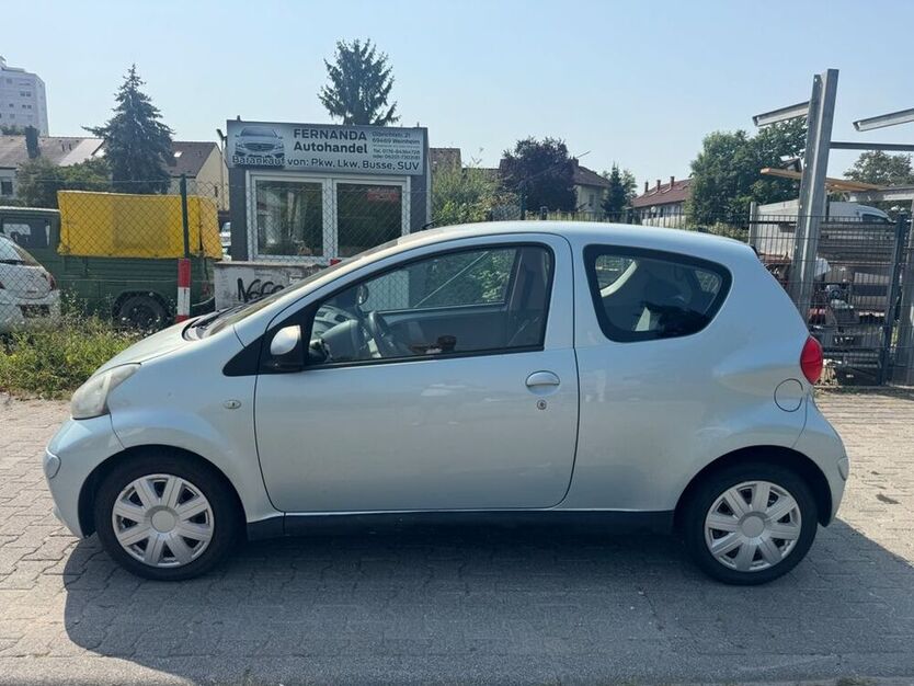Aygo (X)