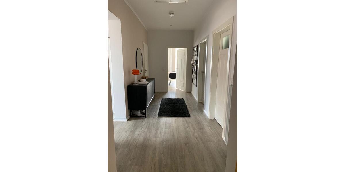 Dachgeschoßwohnung Bremervörde - 4 Zimmer, 130 m&sup2;, 1.170&euro; | Angebot:25448929