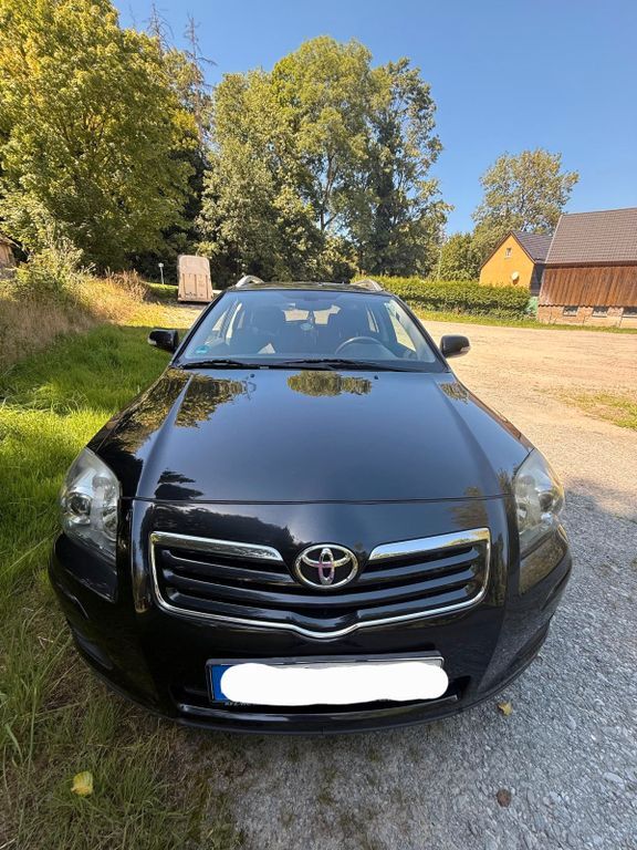 Toyota Avensis 227.628 km 3.450 € Remptendorf 07368