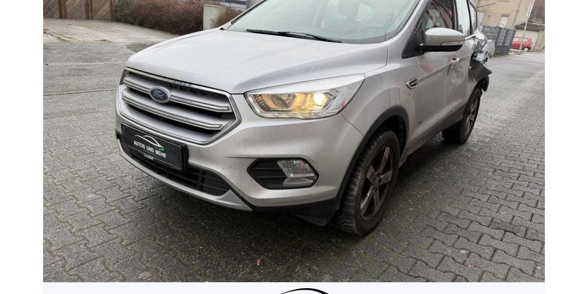 Ford Kuga 89.000 km 9.499 &euro; Paderborn 33100
