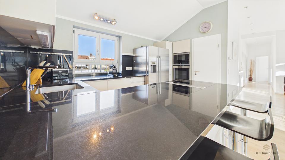 Dachgeschoßwohnung München Berg am Laim - 4 Zimmer, 107 m&sup2;, 2.950&euro; | Angebot:25960440