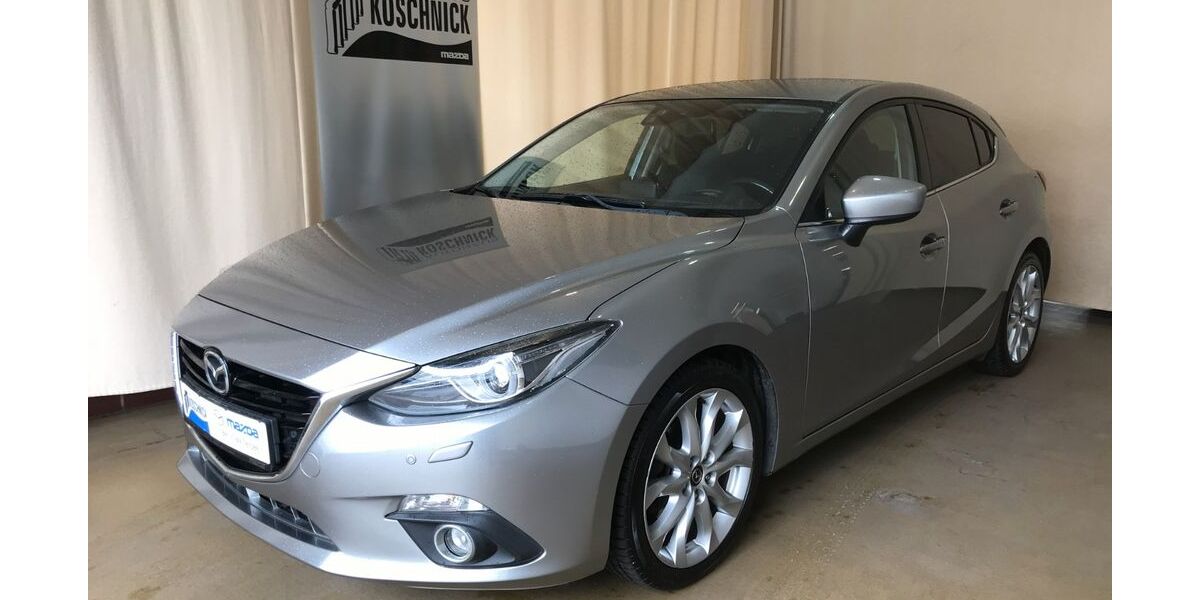 Mazda 3 121.543 km 10.000 &euro; Berlin 13088