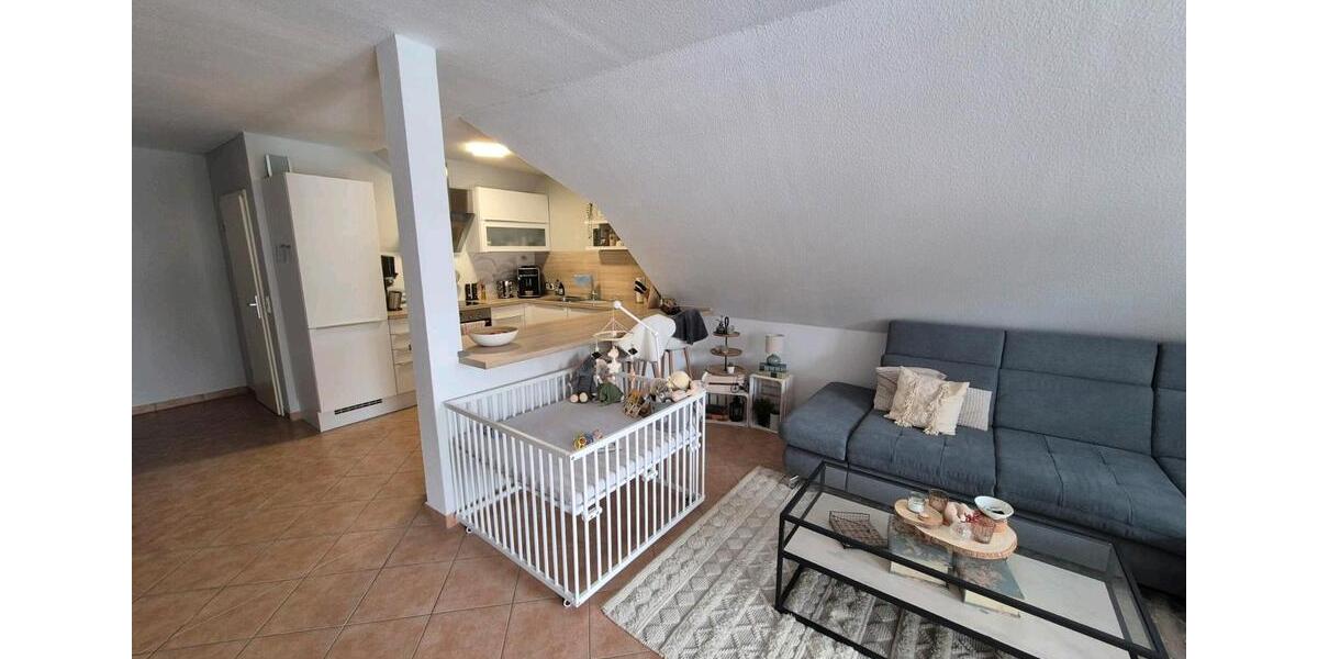 Dachgeschoßwohnung Minden Kuhlenkamp - 3.5 Zimmer, 90 m&sup2;, 890&euro; | Angebot:26317746