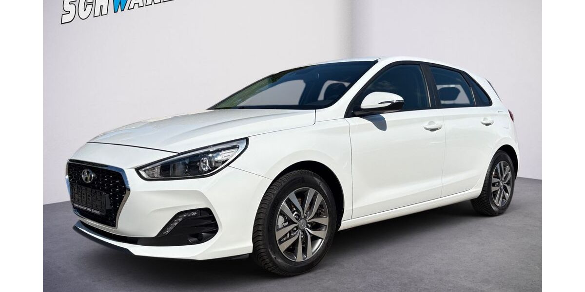 Hyundai i30 92.100 km 13.490 &euro; Wolfhagen 34466