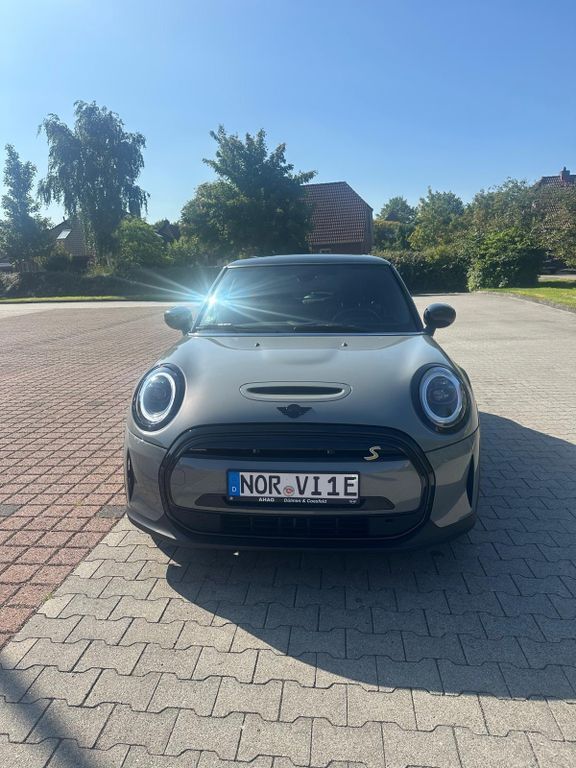 Cooper SE
