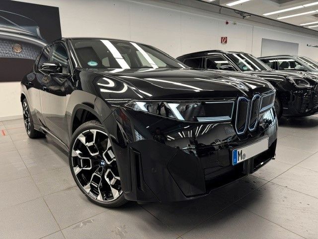 BMW iX3 6.000 km 75.900 &euro; München 80935