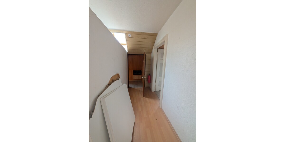 Löhne-Gohfeld — bezugsfreies Anlageobjekt mit Entwicklungspotenzial - Mehrfamilienhaus, Wohnhaus Löhne / Besebruch Besebruch | Angebot:26630199
