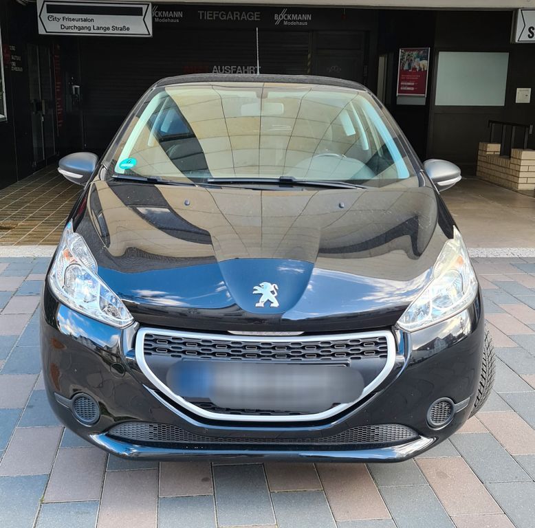 Peugeot 208 111.000 km 4.000 € Hüllhorst 32609
