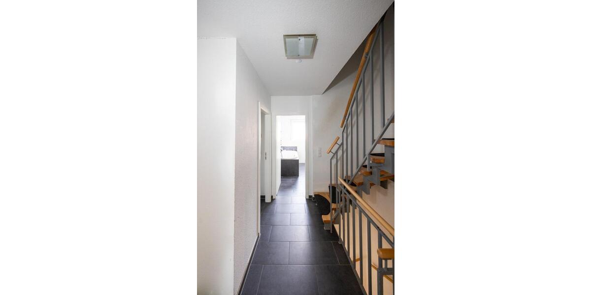 Einfamilienhaus Schwetzingen - 5 Zimmer, 162 m&sup2;, 2.500&euro; | Angebot:25147944