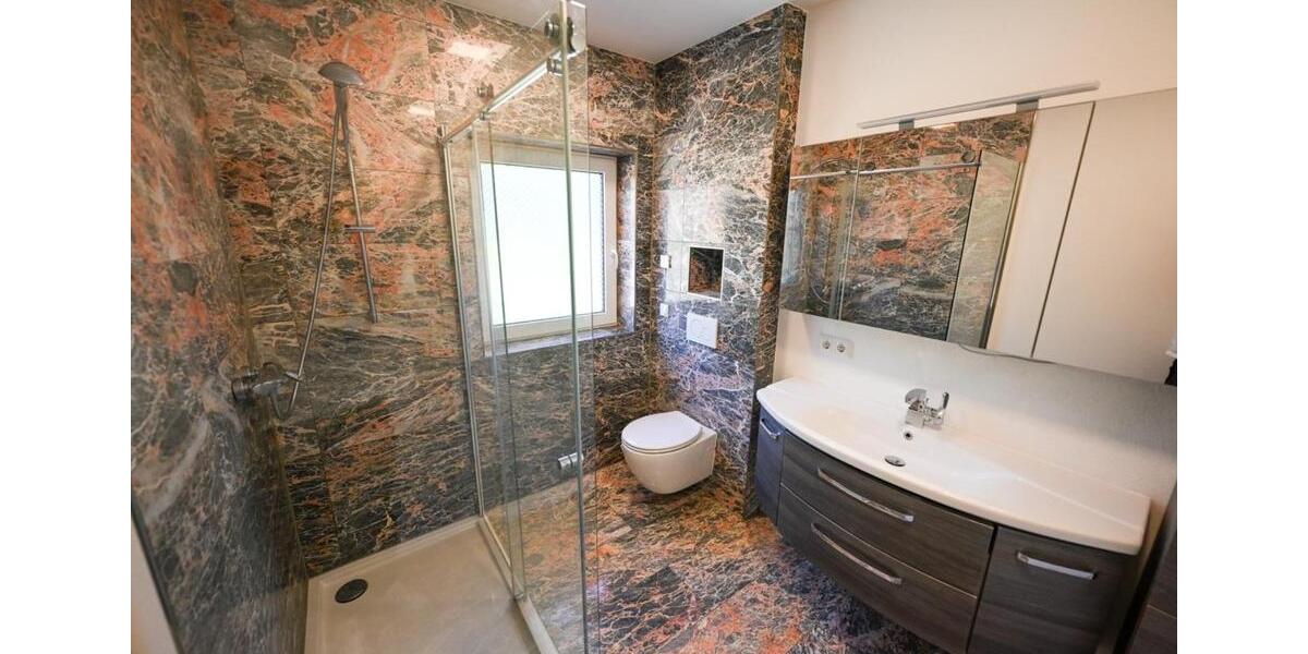 Einfamilienhaus Oberleichtersbach - 1.000&euro; | Angebot:24347648