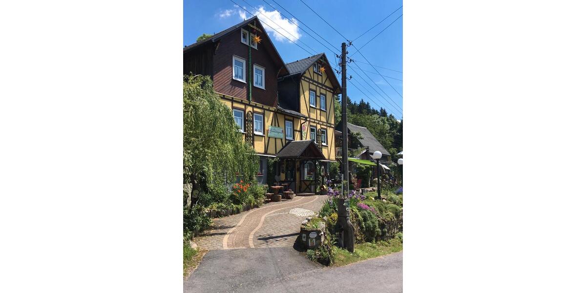 Einfamilienhaus Neuhaus am Rennweg - 10 Zimmer, 147 m&sup2;, 120.000&euro; | Angebot:26620956