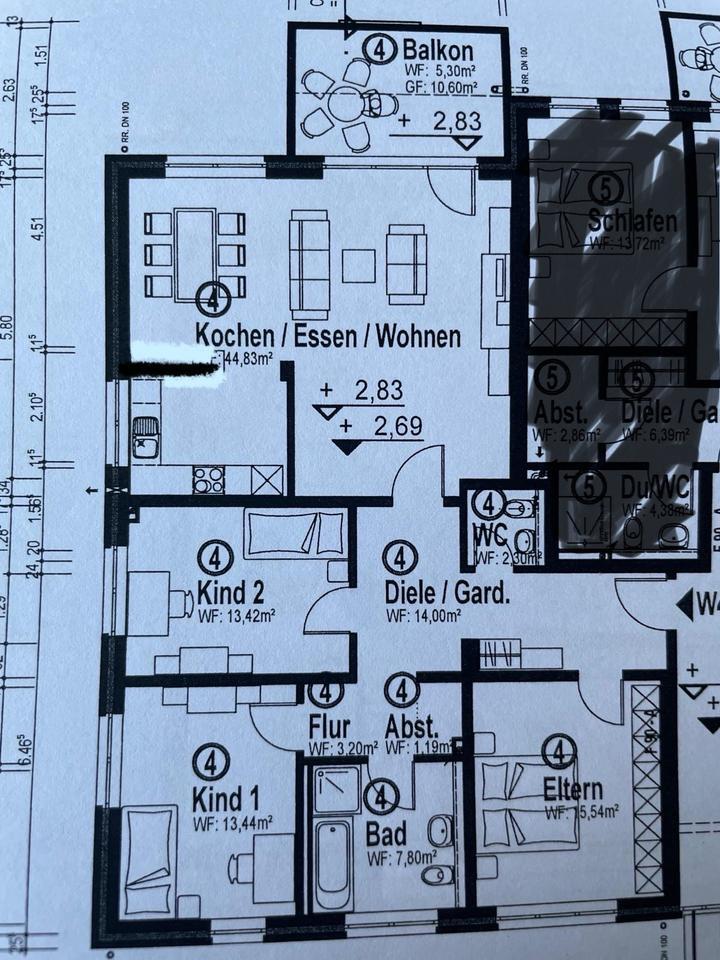 Großzügige 4-Zimmer Wohnung (121qm) mit Balkon und Garage