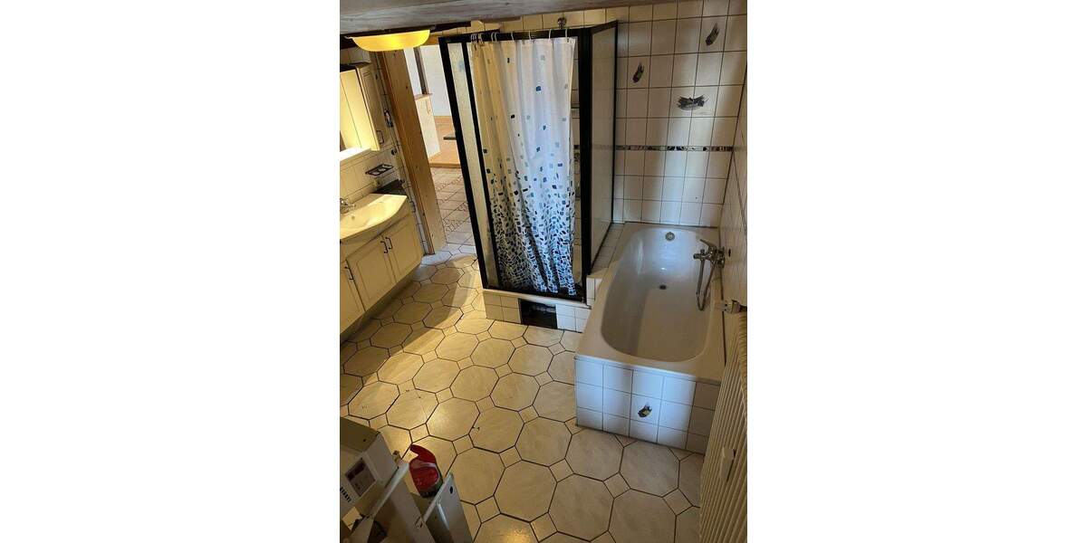 Etagenwohnung Dettingen - 5 Zimmer, 91 m&sup2;, 280.000&euro; | Angebot:25716219