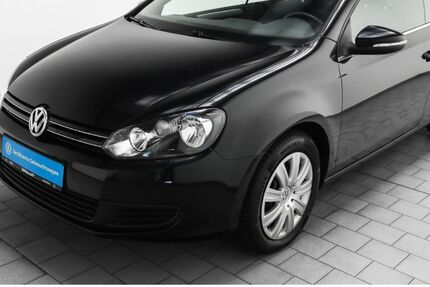 VW Golf 25.714 km 14.930 &euro; Holzminden 37603