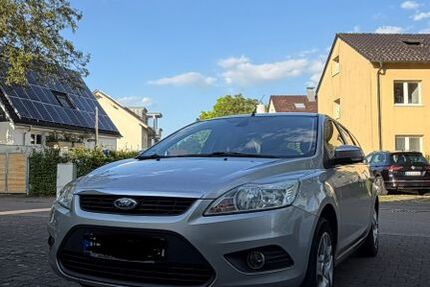 Ford Focus 102.448 km 4.275 &euro; Bad Dürrheim 78073