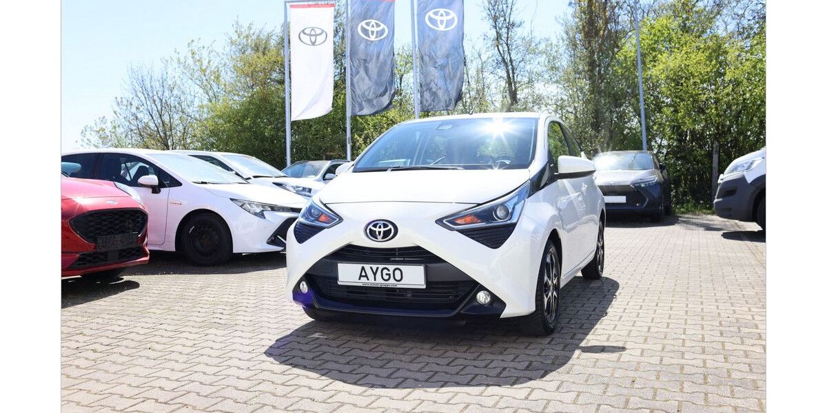 Toyota Aygo (X) 26.706 km 9.990 &euro; Rathenow 14712