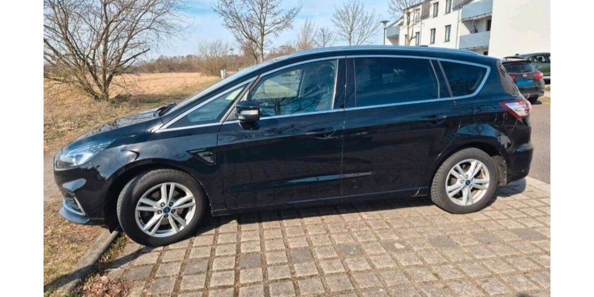 Ford S-Max 92.000 km 17.300 &euro; Brieselang 14656